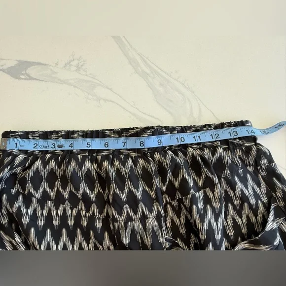 Flynn Skye Black + White Patterned Pants Size 3 - Picture 7 of 9